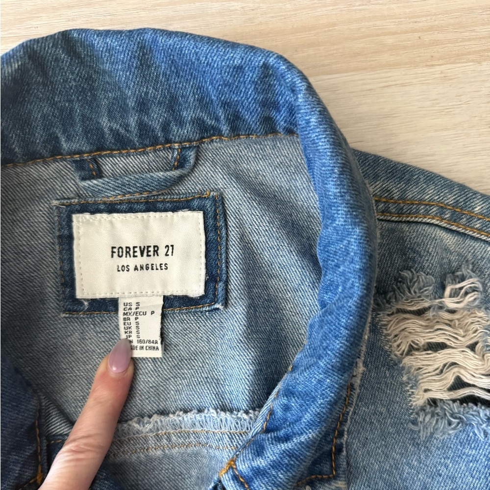 Denim jacket - Picture 4 of 5